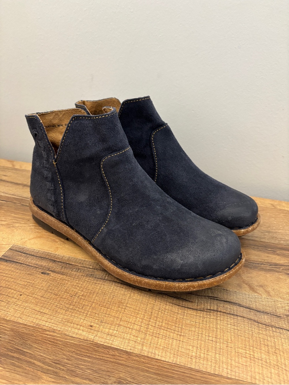 Born Taj Suede Comfort Ankle Booties Navy Distressed Women’s